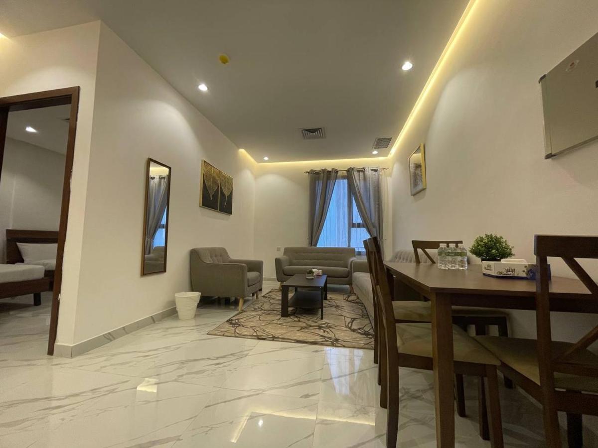 Golden Dahlia Fintas Apart otel Kuveyt Dış mekan fotoğraf