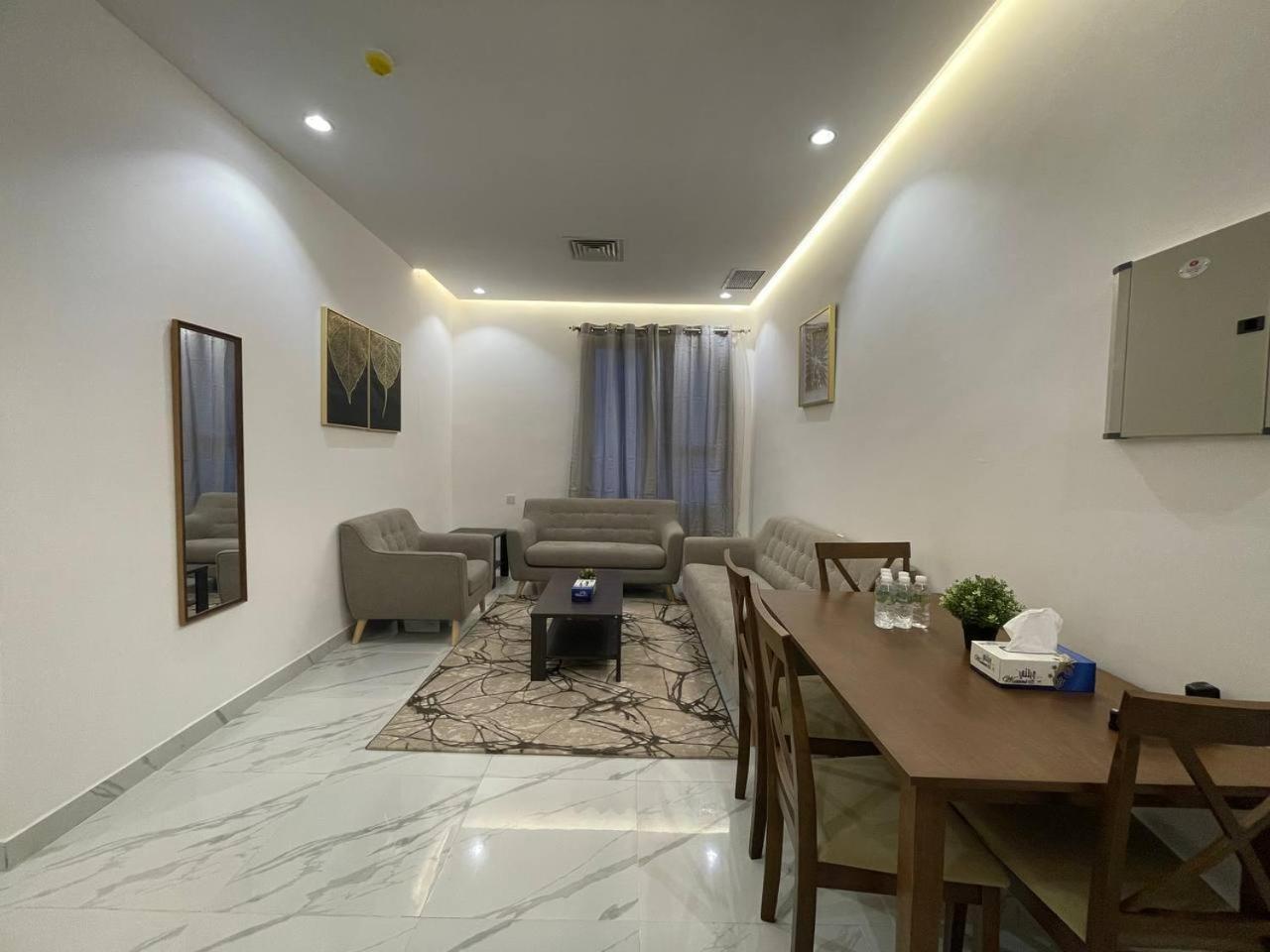 Golden Dahlia Fintas Apart otel Kuveyt Dış mekan fotoğraf