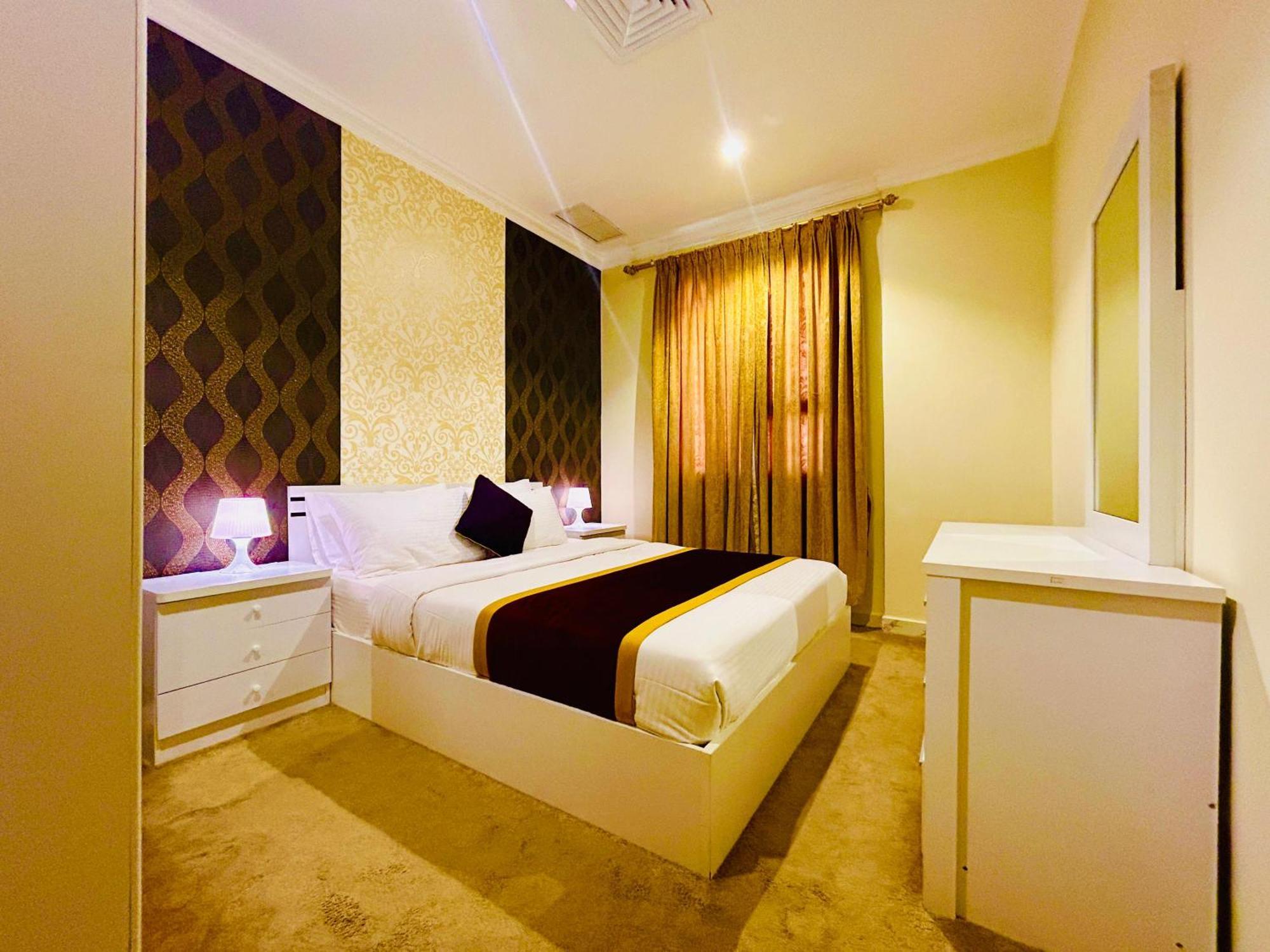 Golden Dahlia Fintas Apart otel Kuveyt Dış mekan fotoğraf