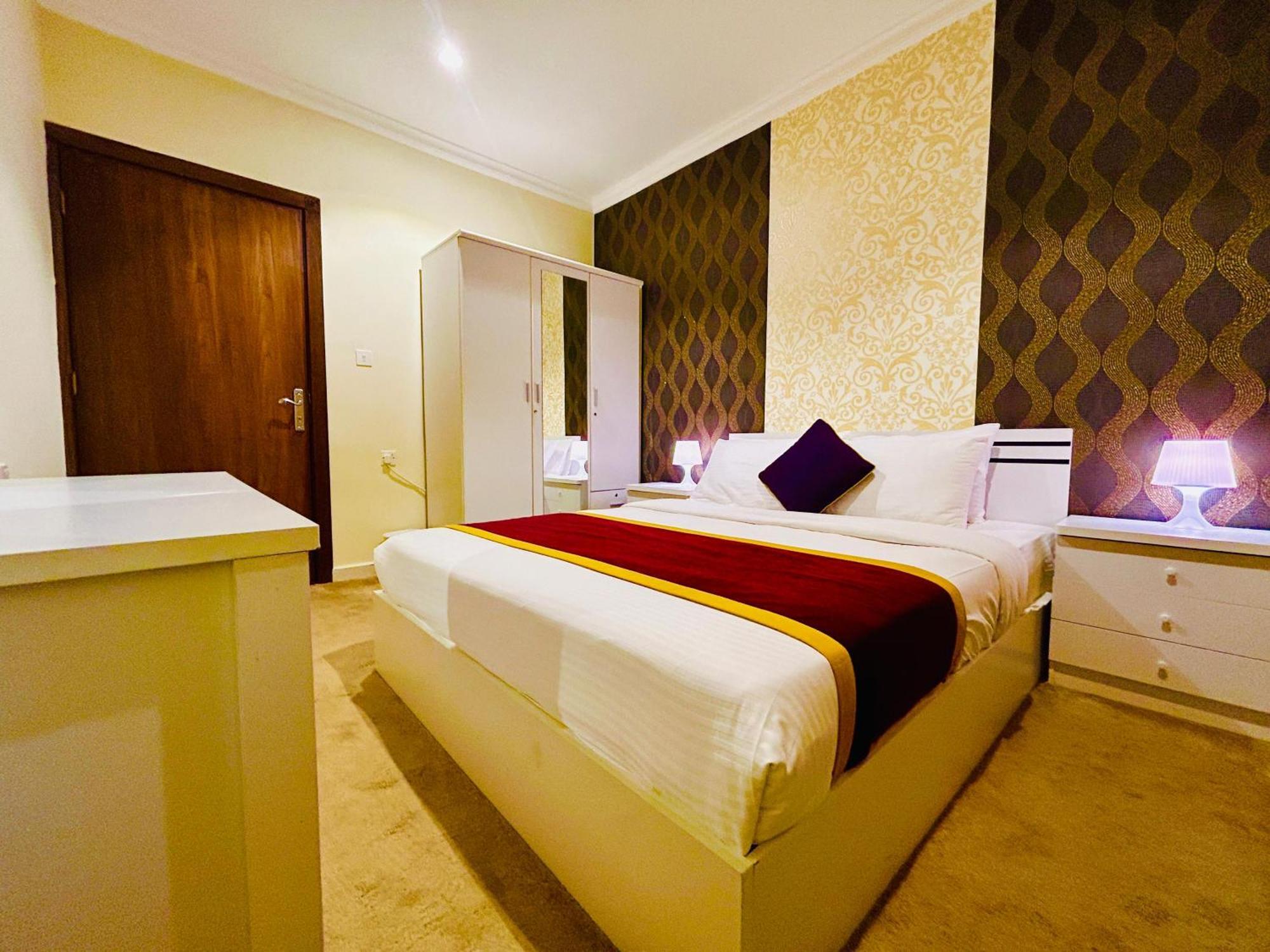 Golden Dahlia Fintas Apart otel Kuveyt Dış mekan fotoğraf