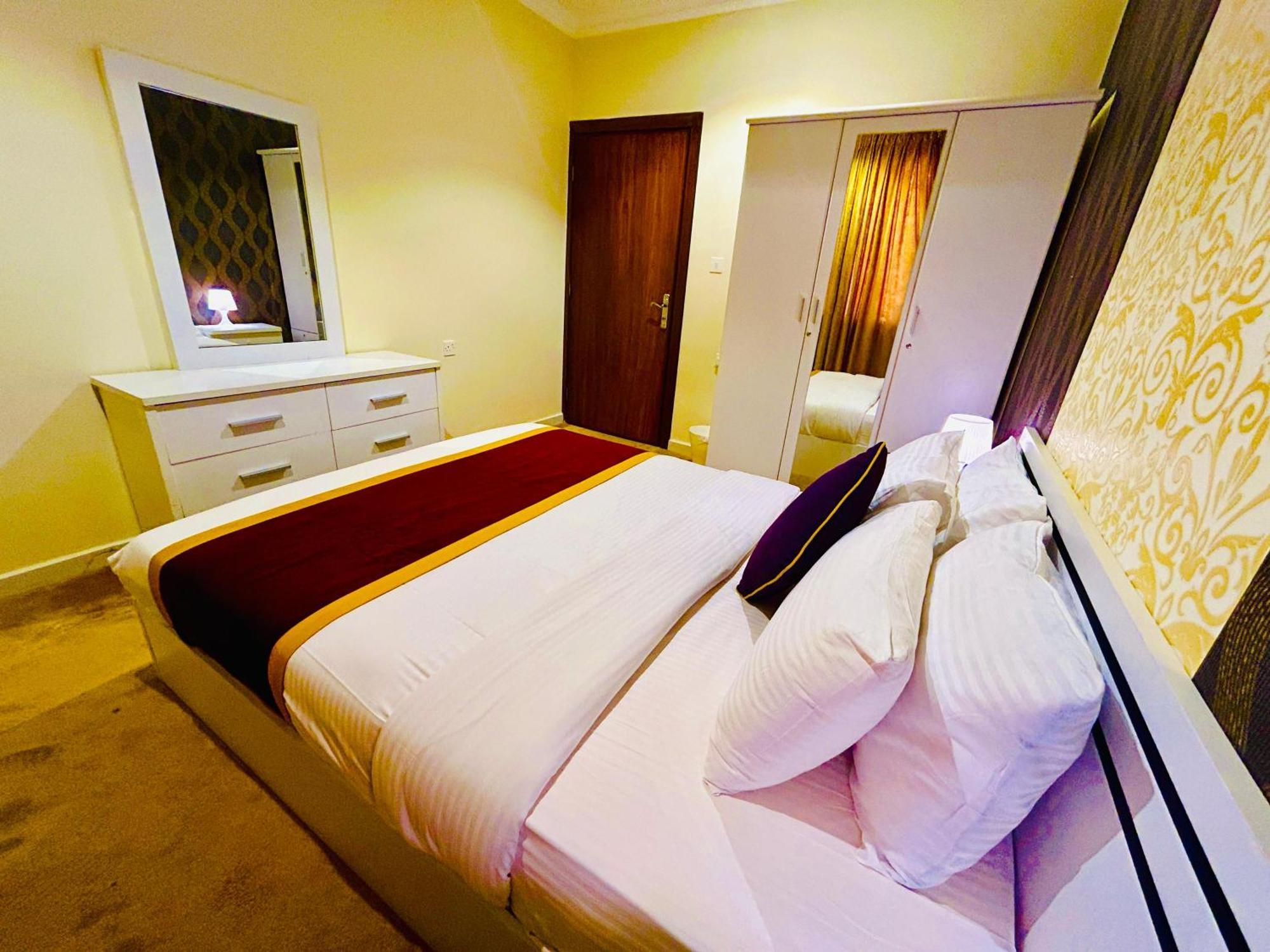 Golden Dahlia Fintas Apart otel Kuveyt Dış mekan fotoğraf