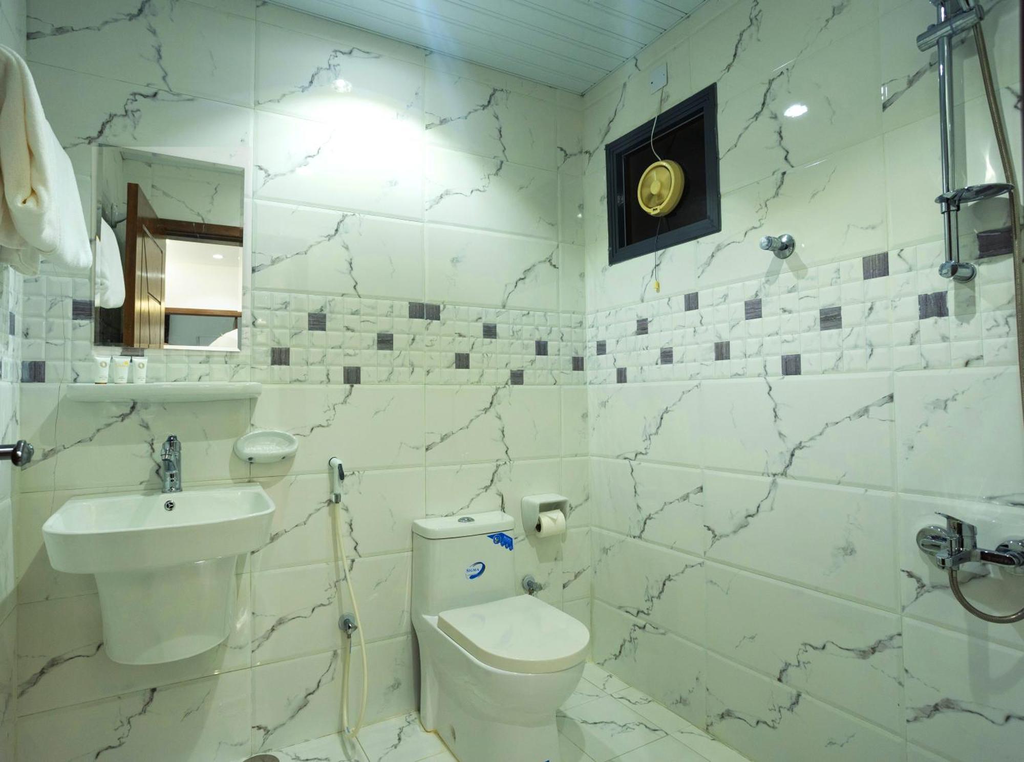Golden Dahlia Fintas Apart otel Kuveyt Dış mekan fotoğraf