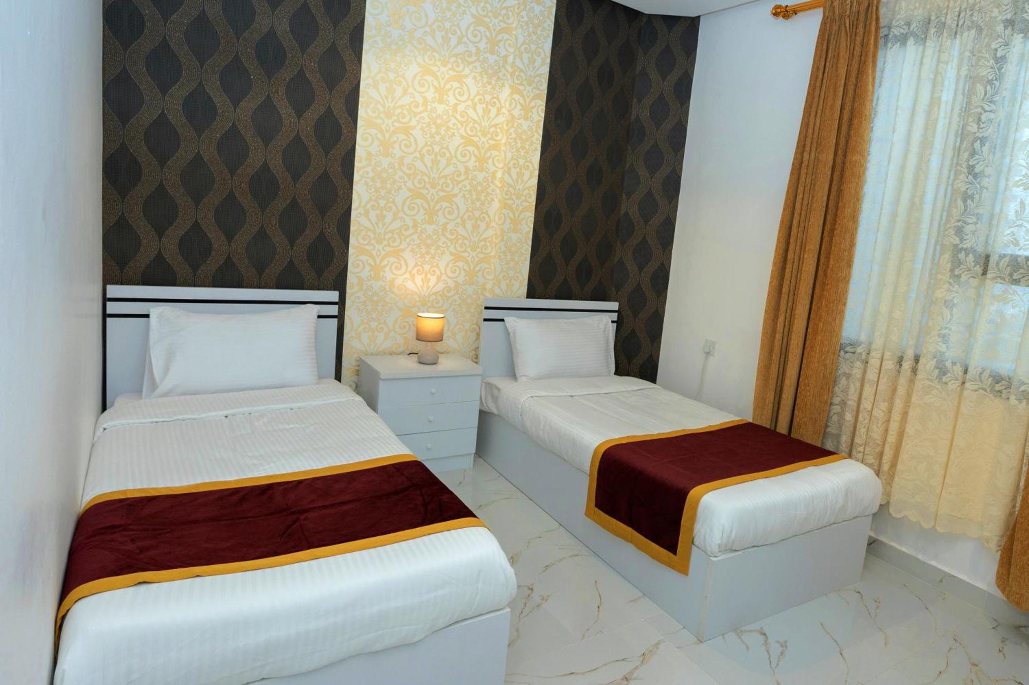 Golden Dahlia Fintas Apart otel Kuveyt Dış mekan fotoğraf